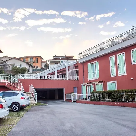 S010 - Sirolo, Nuovo Trilocale Con Giardino Lägenhet *